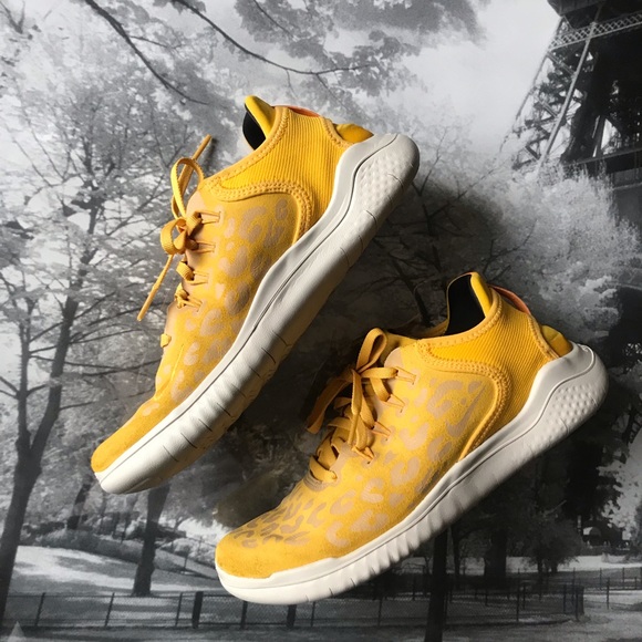 nike free rn wild suede